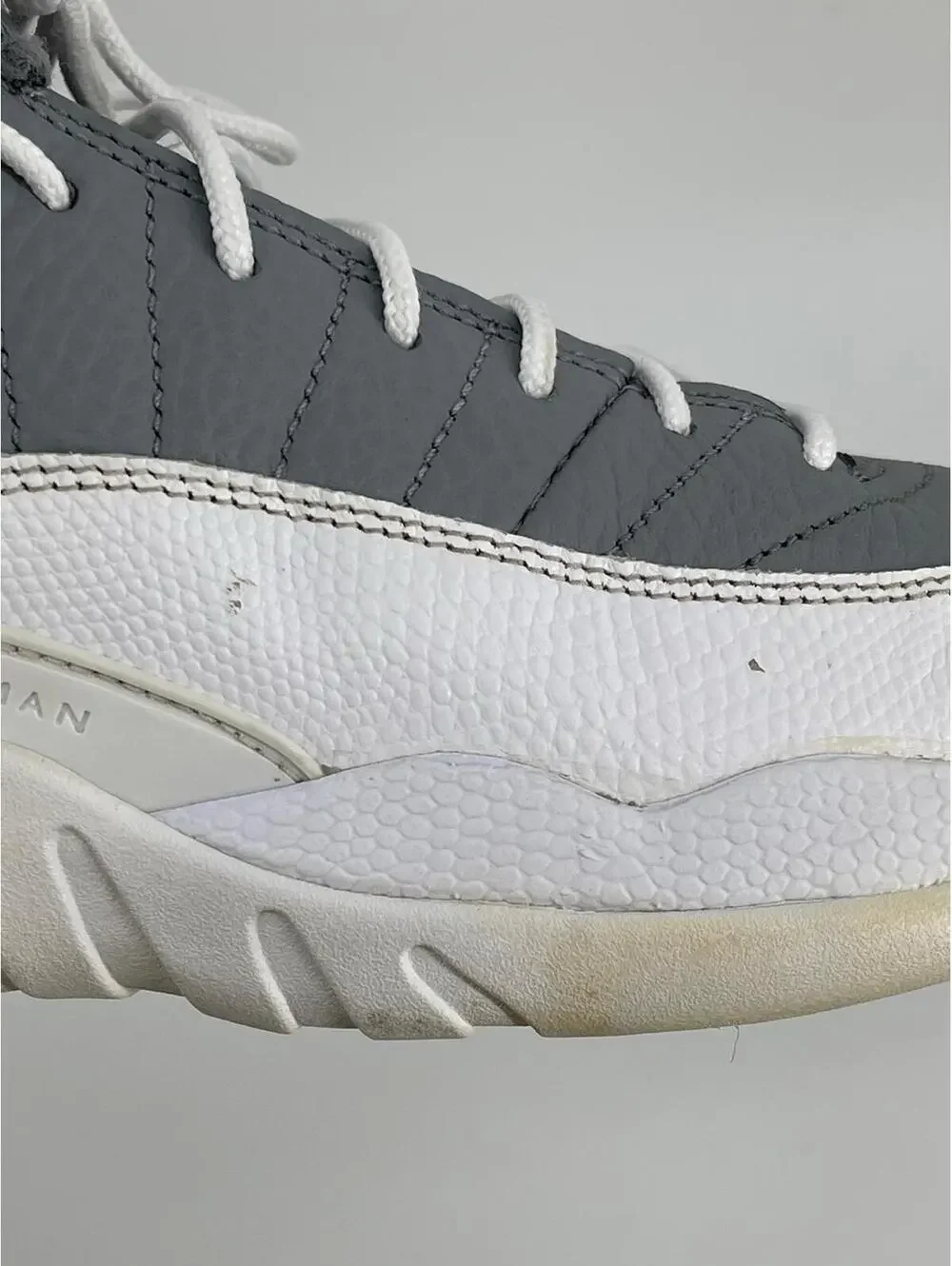Air Jordan 12 Retro GS Stealth 153265-015 Size 6.5y / Womens Size 37.5 Shoes